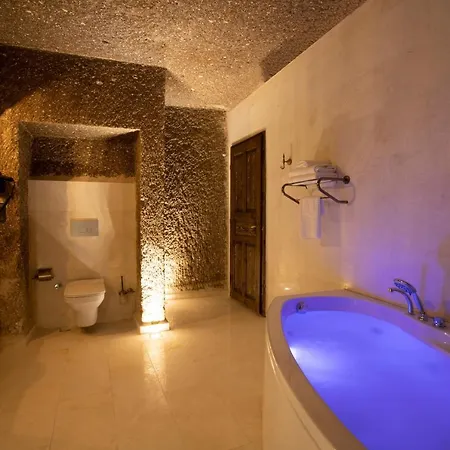 Medusa Cave Hotel 3*