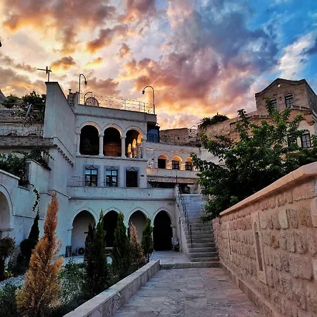 Medusa Cave Hotel