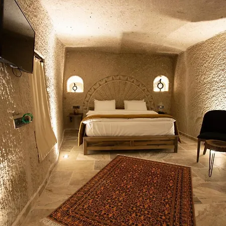 Medusa Cave غوريمِيه