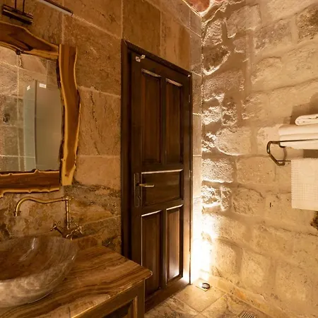 Medusa Cave Hotel