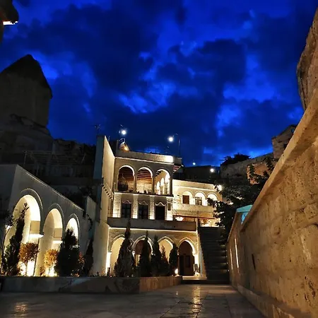 فندق Medusa Cave 3*