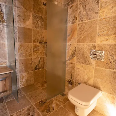 Medusa Cave Hotel