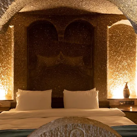 Medusa Cave Hotel 3*