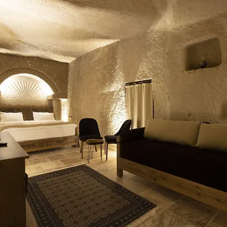 Medusa Cave Hotel 3*