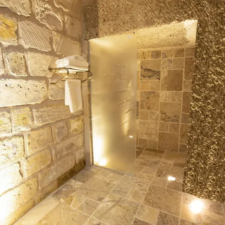 Medusa Cave غوريمِيه