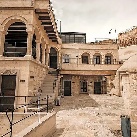 فندق Medusa Cave