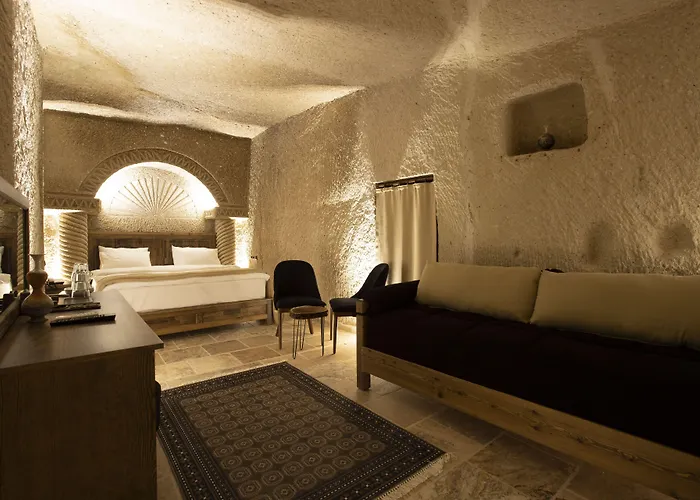Medusa Cave Hotel 3*